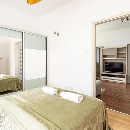 Superapart Genewska 3 *